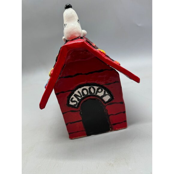 Handmade Snoopy Ceramic Doghouse Cookie Jar With Holiday Light Design red READ - Picture 4 of 8